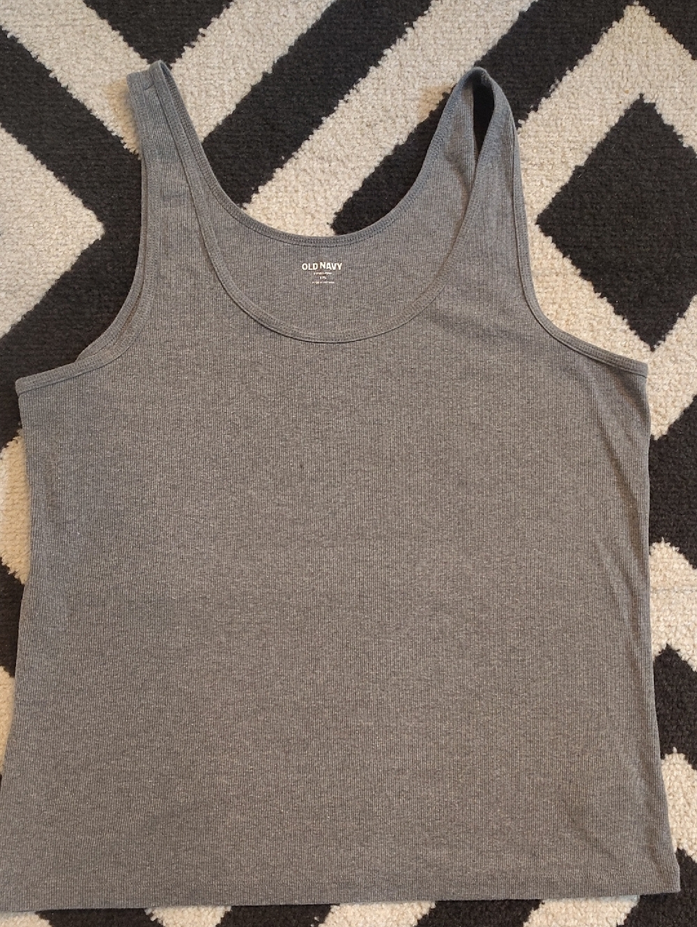 3 Items $15🌀Old Navy Ribbed Tank Top — Gray Sz XXL